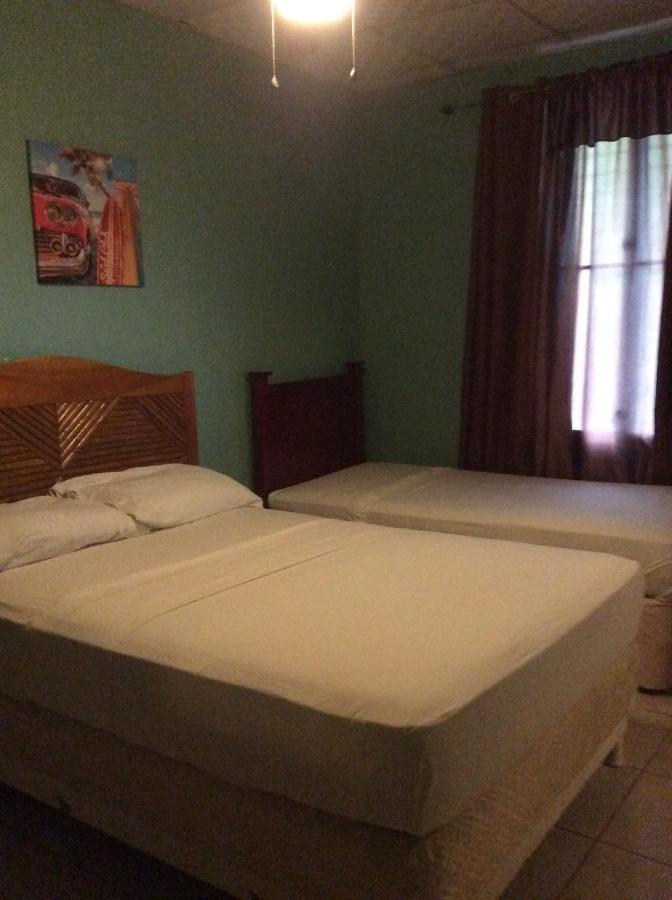 Hostel Guayacan Puerto Armuelles エクステリア 写真