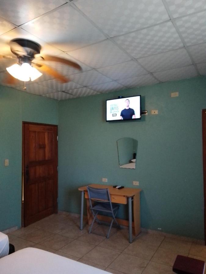Hostel Guayacan Puerto Armuelles エクステリア 写真